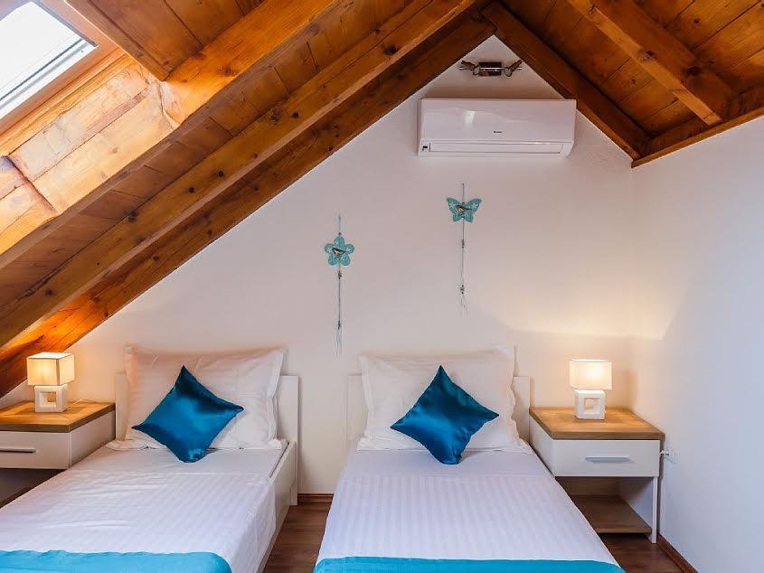Villa Mis Супетар Экстерьер фото